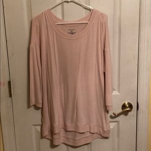 Light 3/4 sleeve sweater